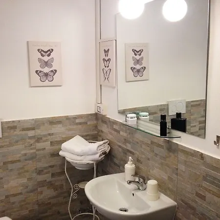 ゲストハウス Domo Vaticano ローマ